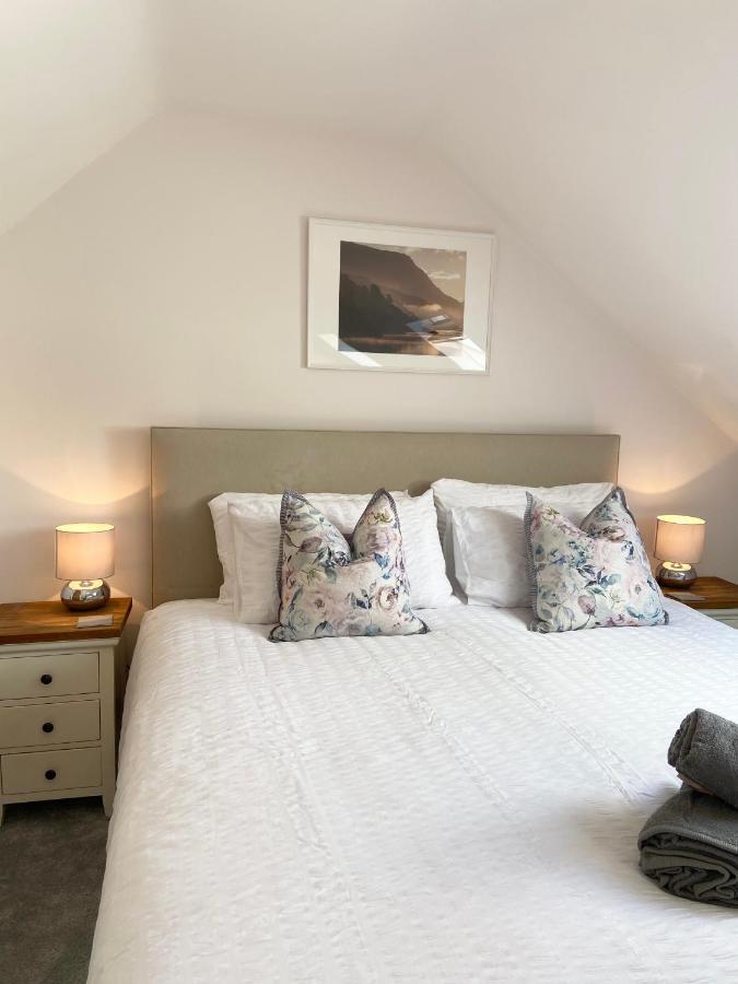 Holiday home Modern 4-bed Llanwrst Town Centre & Parking - Snowdonia! Near Betws-y-coed