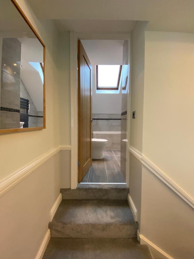 Holiday home Modern 4-bed Llanwrst Town Centre & Parking - Snowdonia! Near Betws-y-coed Llanrwst